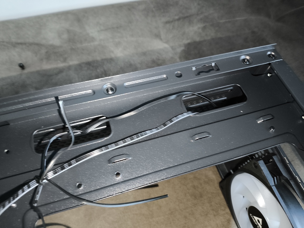 Chieftec Vista - test obudowy. Jest tanio ale nie jest jednocześnie tandetnie