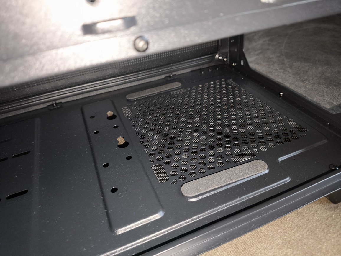 Chieftec Vista - test obudowy. Jest tanio ale nie jest jednocześnie tandetnie