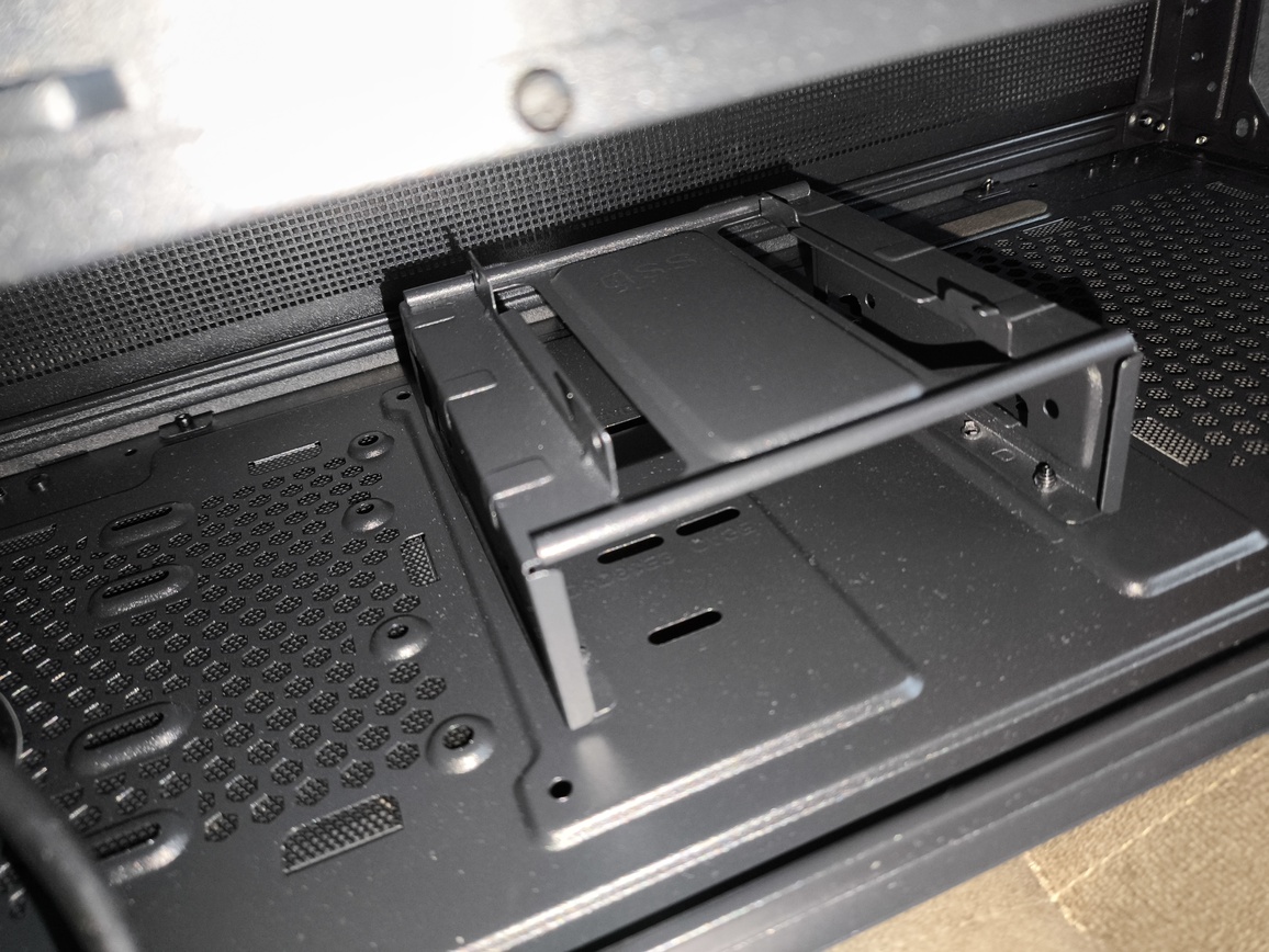 Chieftec Vista - test obudowy. Jest tanio ale nie jest jednocześnie tandetnie