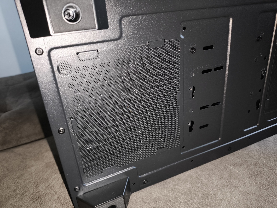 Chieftec Vista - test obudowy. Jest tanio ale nie jest jednocześnie tandetnie