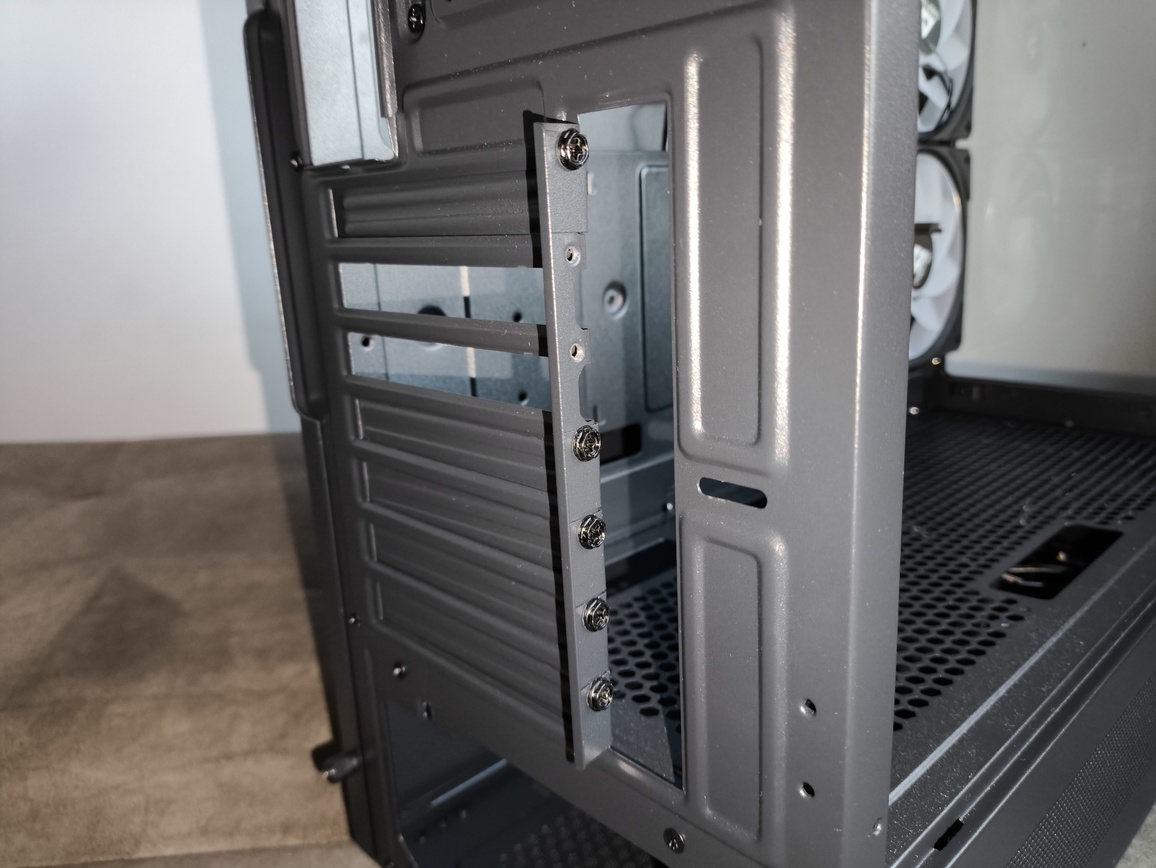 Chieftec Vista - test obudowy. Jest tanio ale nie jest jednocześnie tandetnie