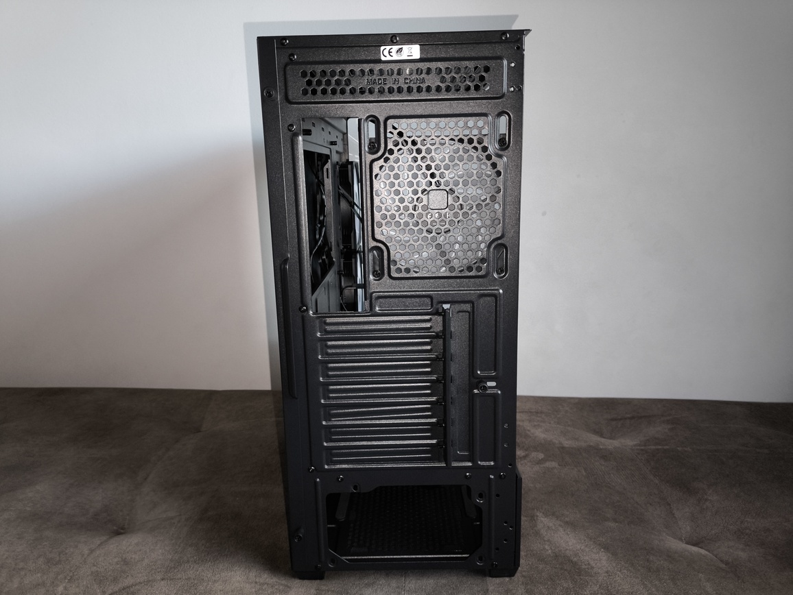 Chieftec Vista - test obudowy. Jest tanio ale nie jest jednocześnie tandetnie