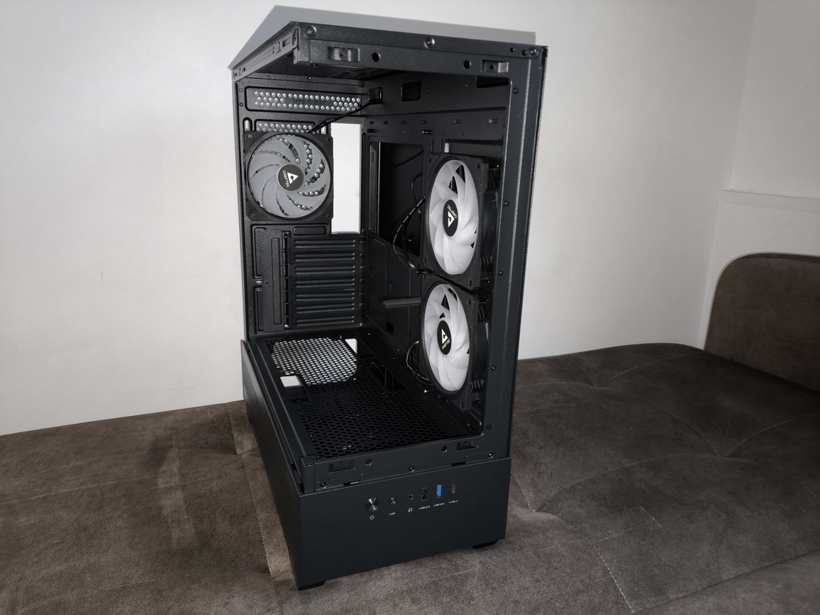 Chieftec Vista - test obudowy. Jest tanio ale nie jest jednocześnie tandetnie