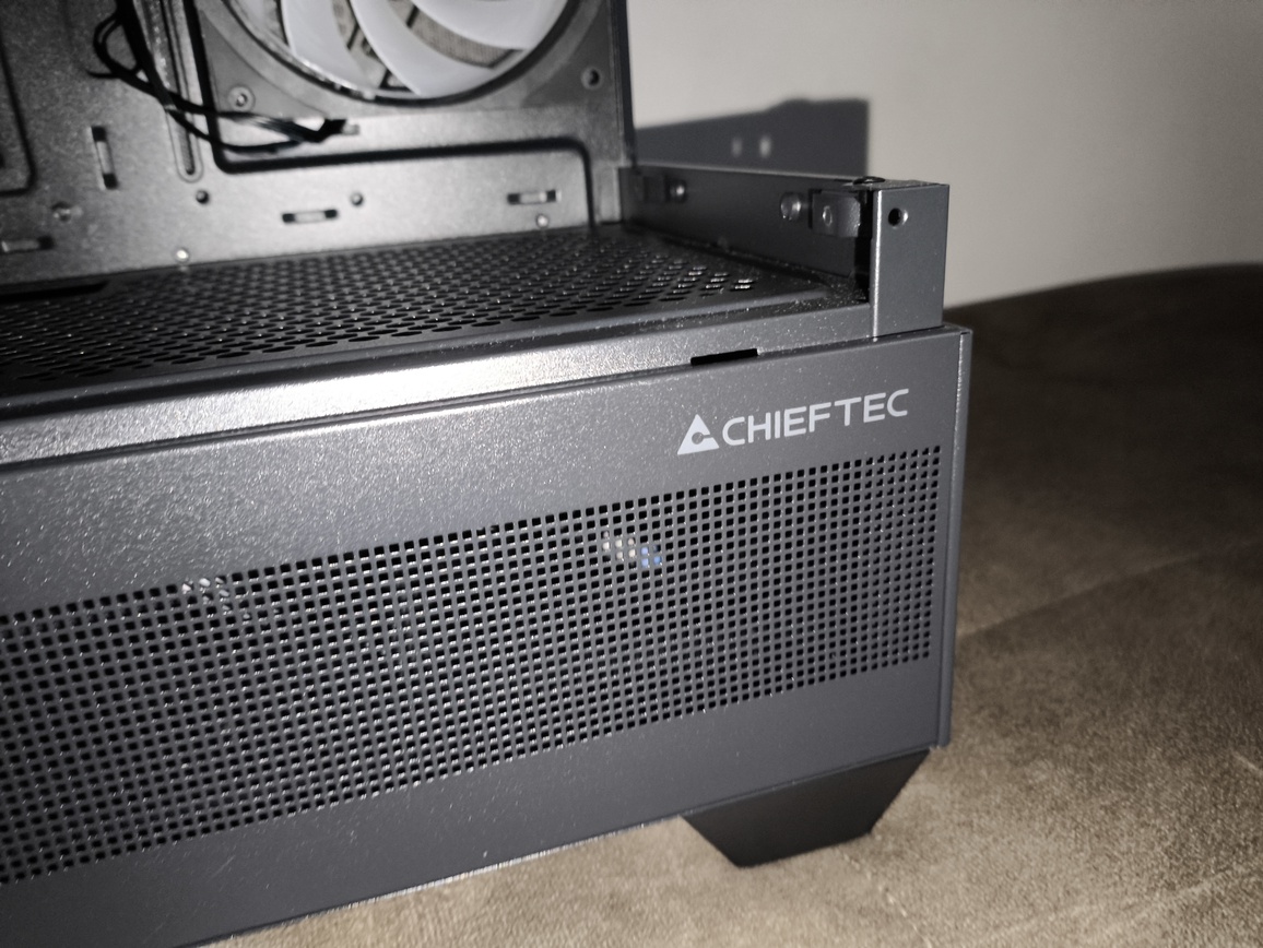 Chieftec Vista - test obudowy. Jest tanio ale nie jest jednocześnie tandetnie