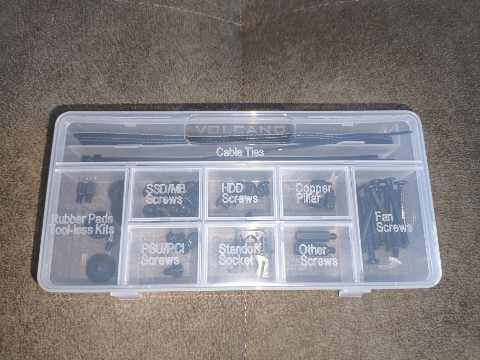 Modecom Volcano Stellar Plus ARGB Midi 8F Black - test obudowy w nowej wersji. Propozycja dla fanów rozbudowanego podświetlenia ARGB i większej ilości miejsca we wnętrzu