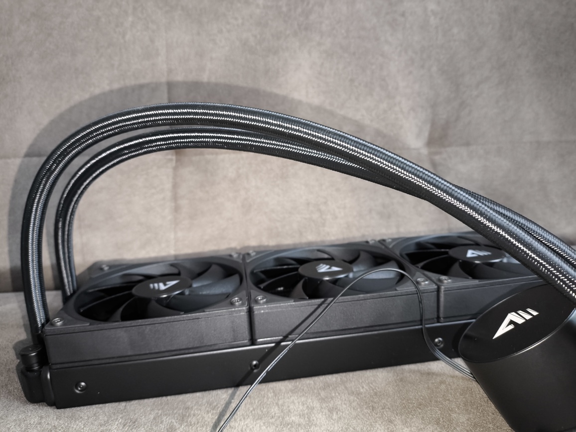 Savio NOX 360 mm - test chłodzenia AIO. Wydajniejsze niż sądziłem, a do tego dostępne w naprawdę dobrej cenie zakupu