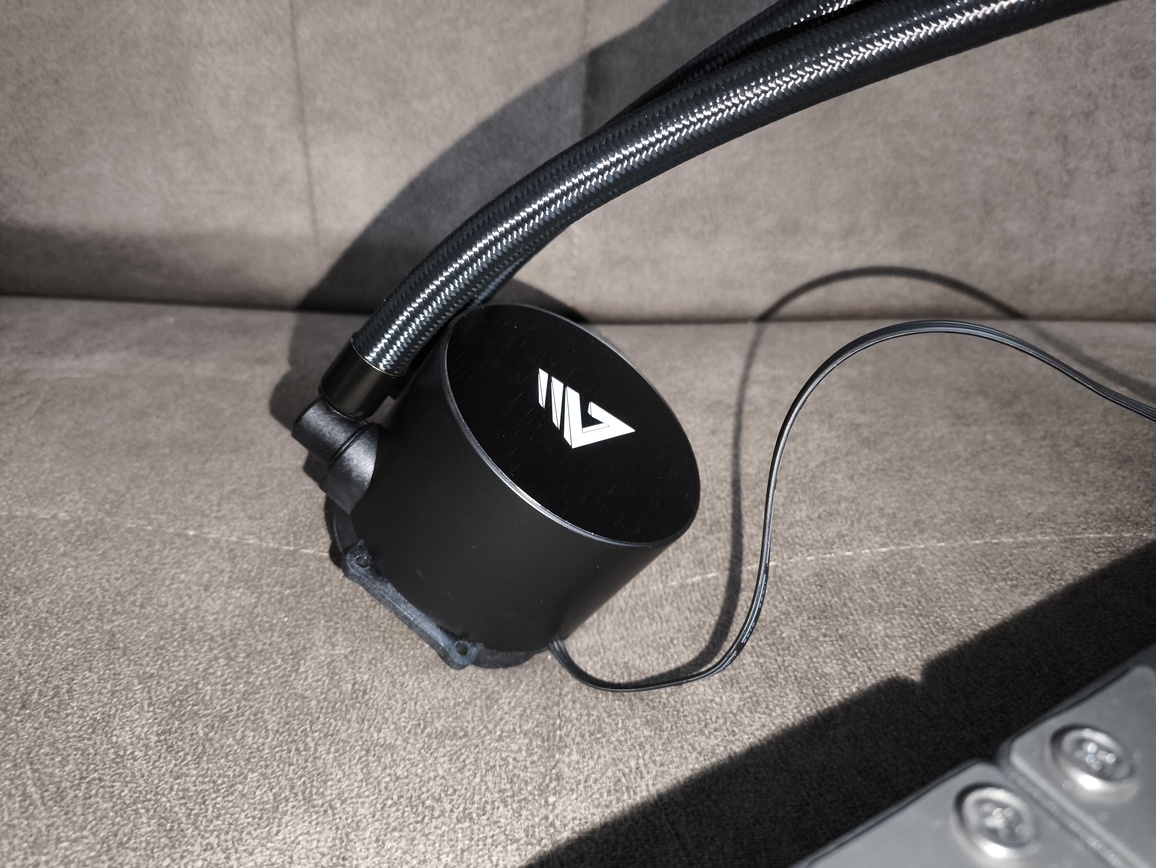 Savio NOX 360 mm - test chłodzenia AIO. Wydajniejsze niż sądziłem, a do tego dostępne w naprawdę dobrej cenie zakupu