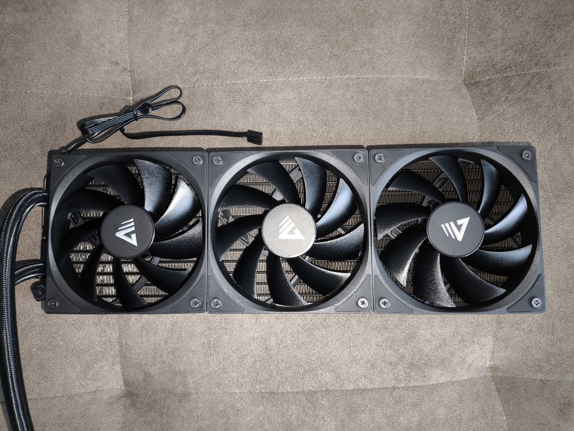 Savio NOX 360 mm - test chłodzenia AIO. Wydajniejsze niż sądziłem, a do tego dostępne w naprawdę dobrej cenie zakupu