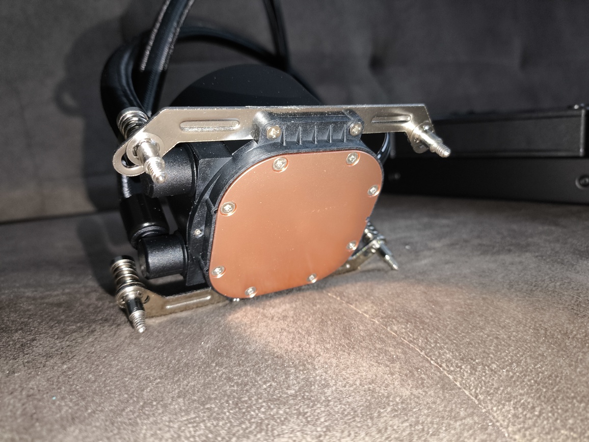 Savio NOX 360 mm - test chłodzenia AIO. Wydajniejsze niż sądziłem, a do tego dostępne w naprawdę dobrej cenie zakupu