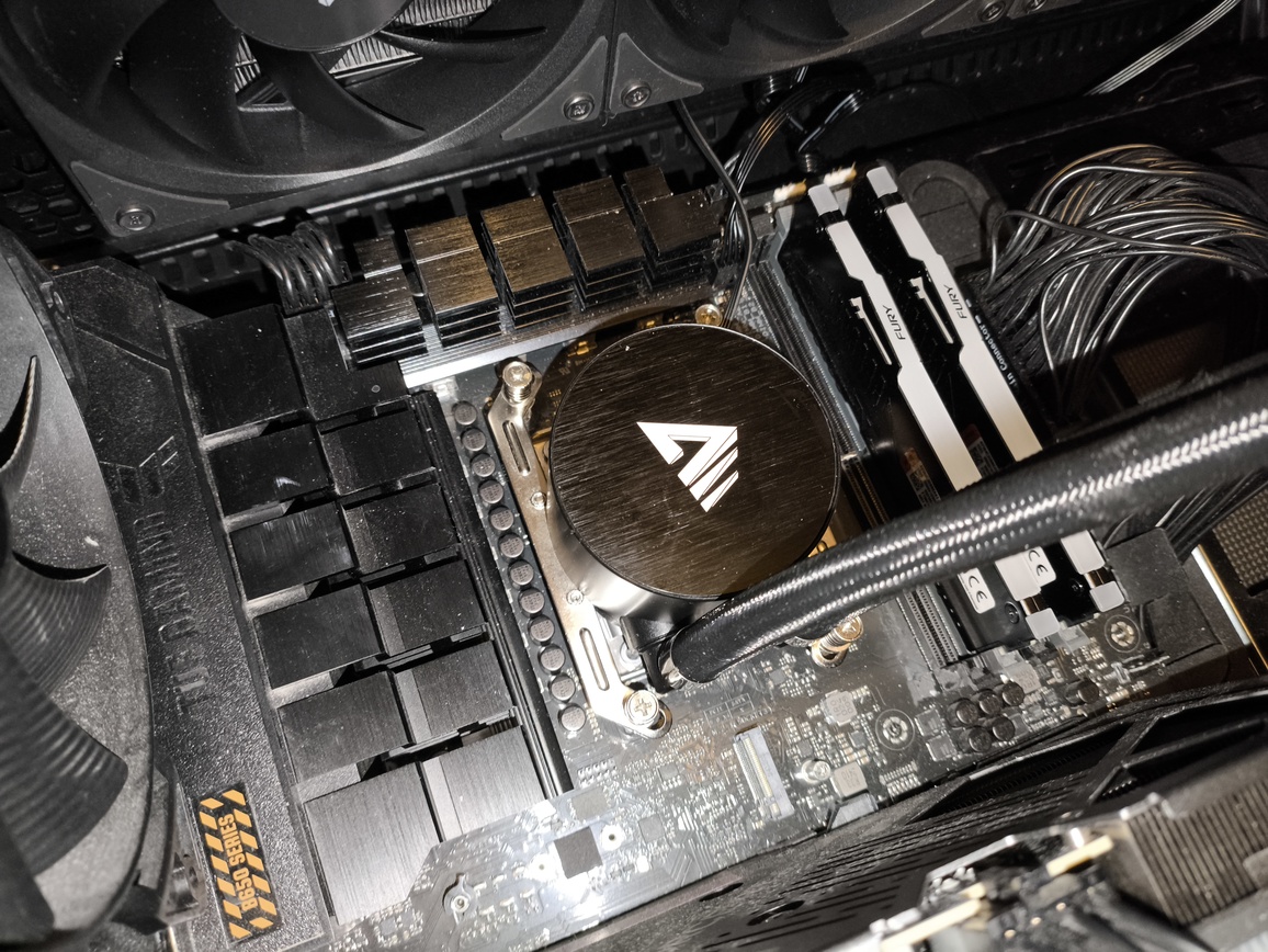 Savio NOX 360 mm - test chłodzenia AIO. Wydajniejsze niż sądziłem, a do tego dostępne w naprawdę dobrej cenie zakupu