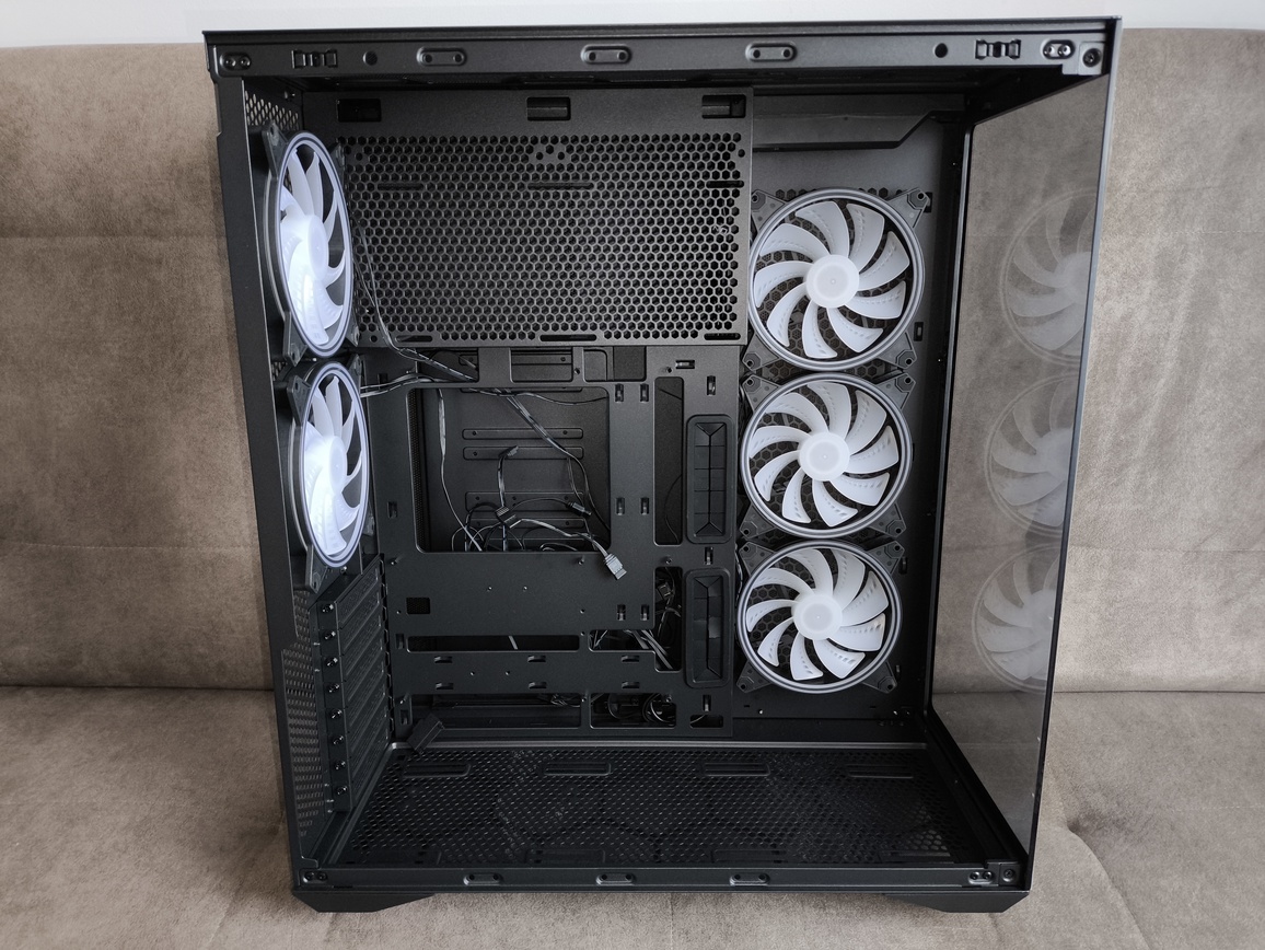 Modecom Volcano Space XL ARGB Full Tower 5F - premierowy test obudowy. Dla tych co lubią skrzynki typu Full-Tower