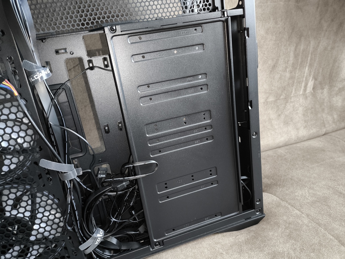 Modecom Volcano Space XL ARGB Full Tower 5F - premierowy test obudowy. Dla tych co lubią skrzynki typu Full-Tower