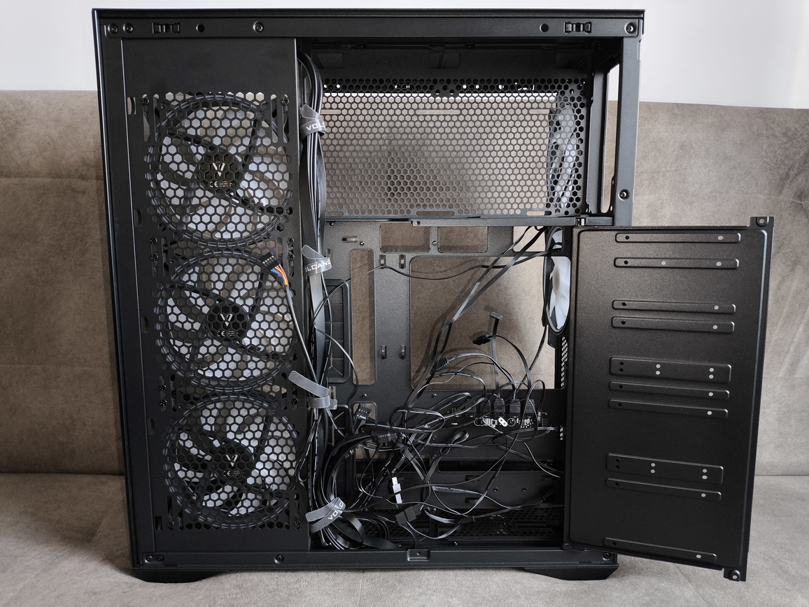 Modecom Volcano Space XL ARGB Full Tower 5F - premierowy test obudowy. Dla tych co lubią skrzynki typu Full-Tower