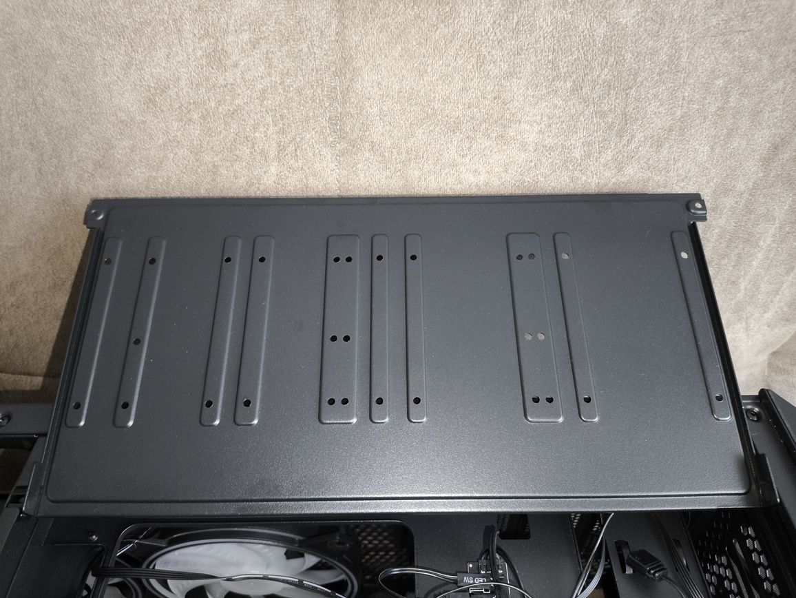 Modecom Volcano Space XL ARGB Full Tower 5F - premierowy test obudowy. Dla tych co lubią skrzynki typu Full-Tower