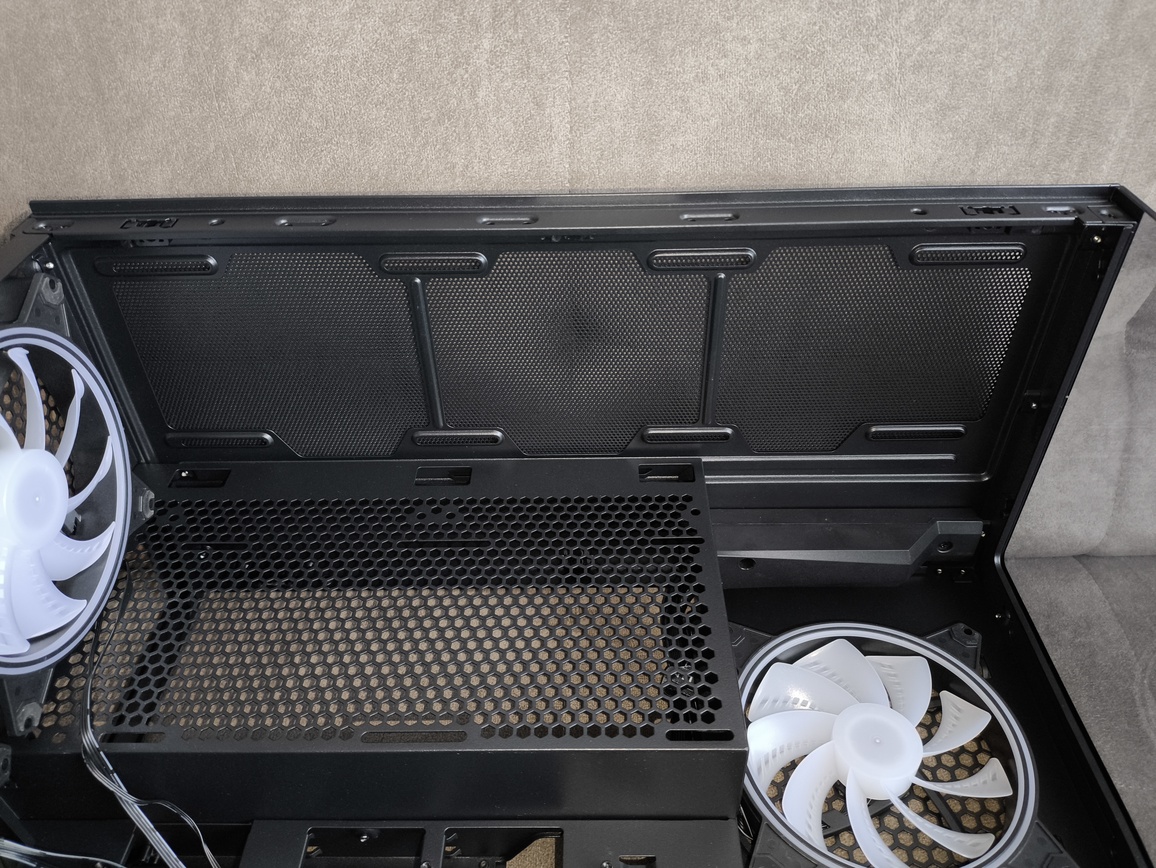 Modecom Volcano Space XL ARGB Full Tower 5F - premierowy test obudowy. Dla tych co lubią skrzynki typu Full-Tower