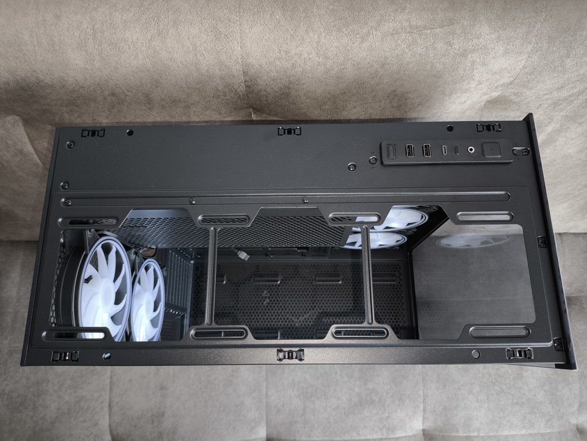 Modecom Volcano Space XL ARGB Full Tower 5F - premierowy test obudowy. Dla tych co lubią skrzynki typu Full-Tower