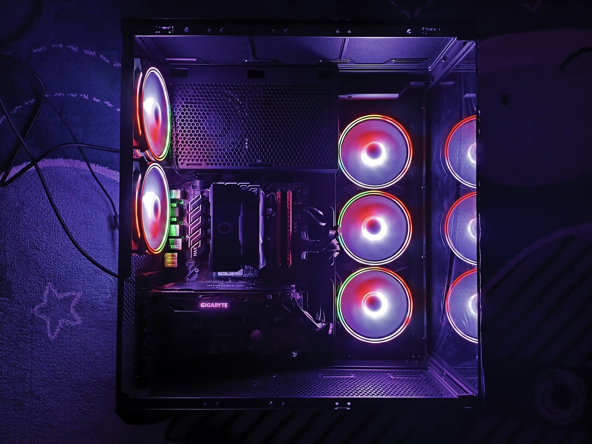 Modecom Volcano Space XL ARGB Full Tower 5F - premierowy test obudowy. Dla tych co lubią skrzynki typu Full-Tower