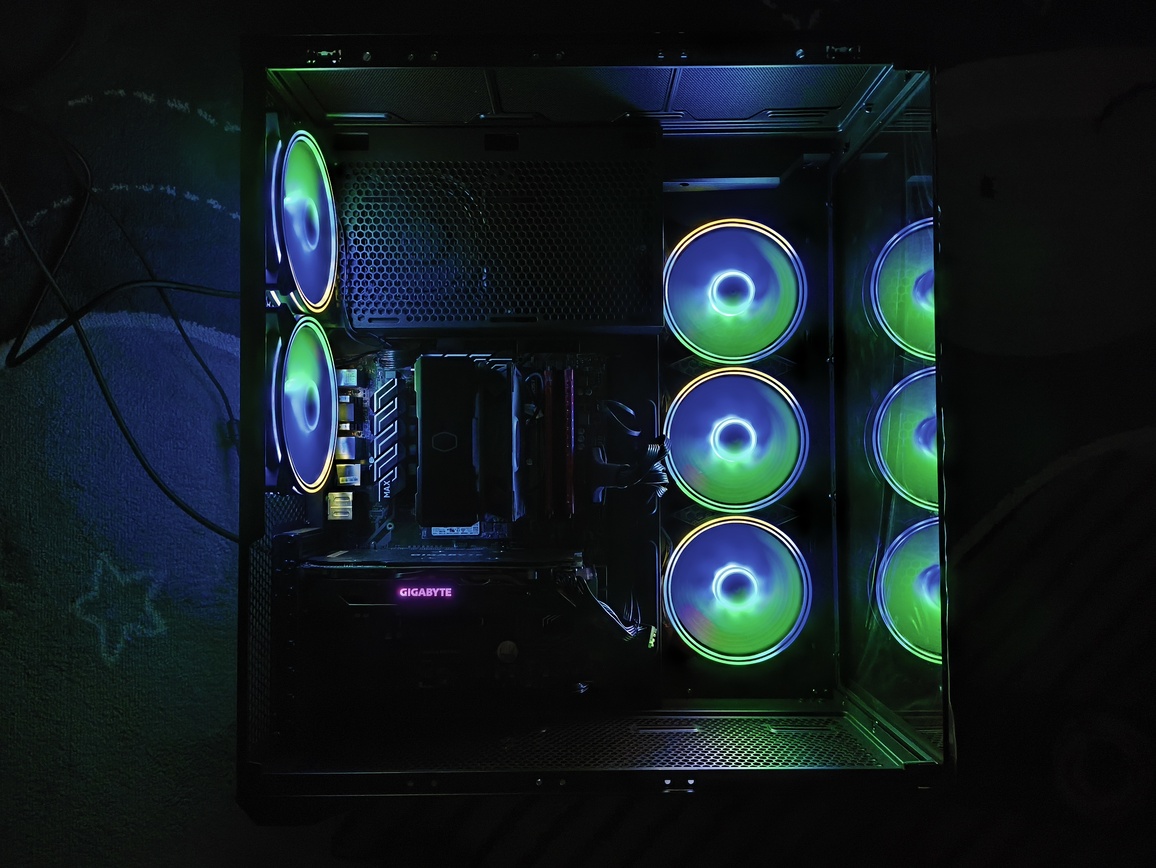 Modecom Volcano Space XL ARGB Full Tower 5F - premierowy test obudowy. Dla tych co lubią skrzynki typu Full-Tower