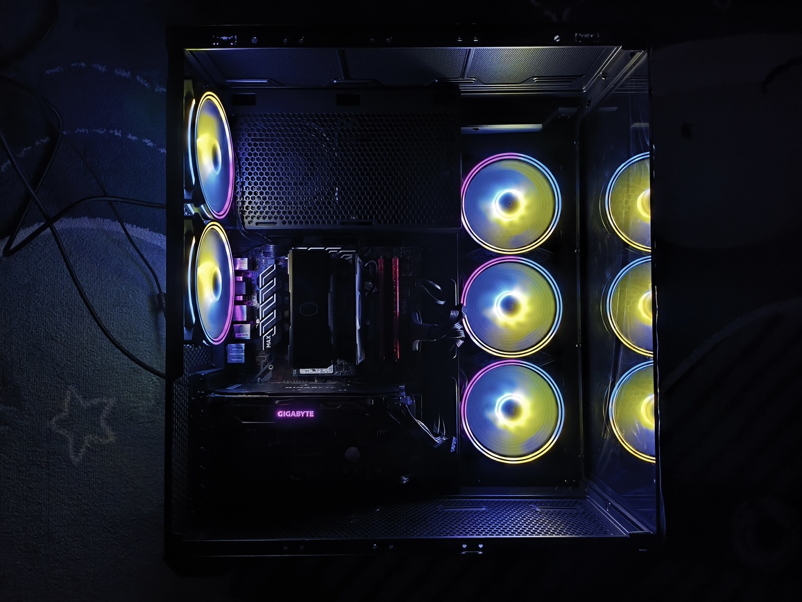 Modecom Volcano Space XL ARGB Full Tower 5F - premierowy test obudowy. Dla tych co lubią skrzynki typu Full-Tower