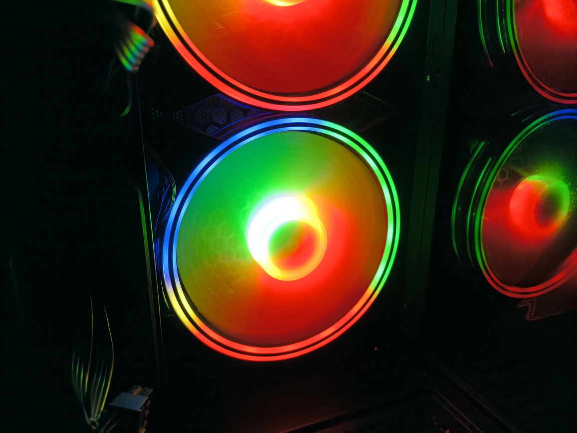 Modecom Volcano Space XL ARGB Full Tower 5F - premierowy test obudowy. Dla tych co lubią skrzynki typu Full-Tower