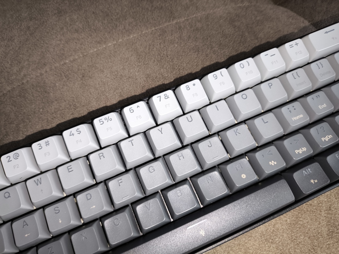 Redragon FIZZ Magnetic K617GG RGB - test klawiatury