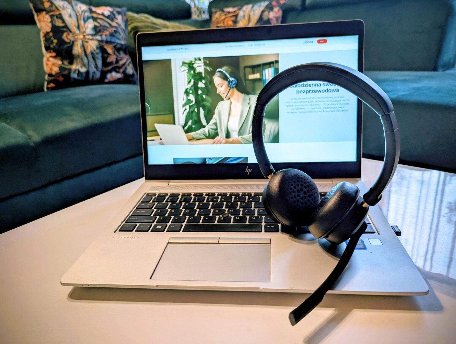 Zestaw słuchawkowy idealny do pracy - Recenzja Creative Chat Wireless