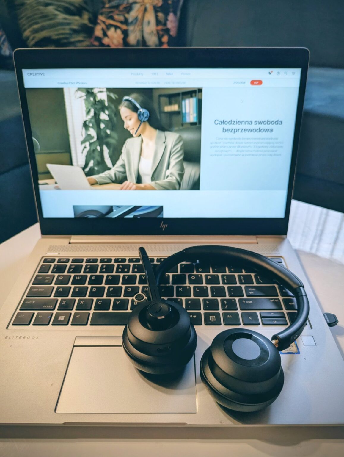 Zestaw słuchawkowy idealny do pracy - Recenzja Creative Chat Wireless