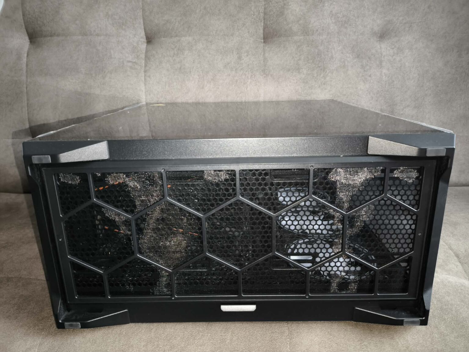 Modecom Volcano Space XL ARGB Full Tower 5F - premierowy test obudowy. Dla tych co lubią skrzynki typu Full-Tower