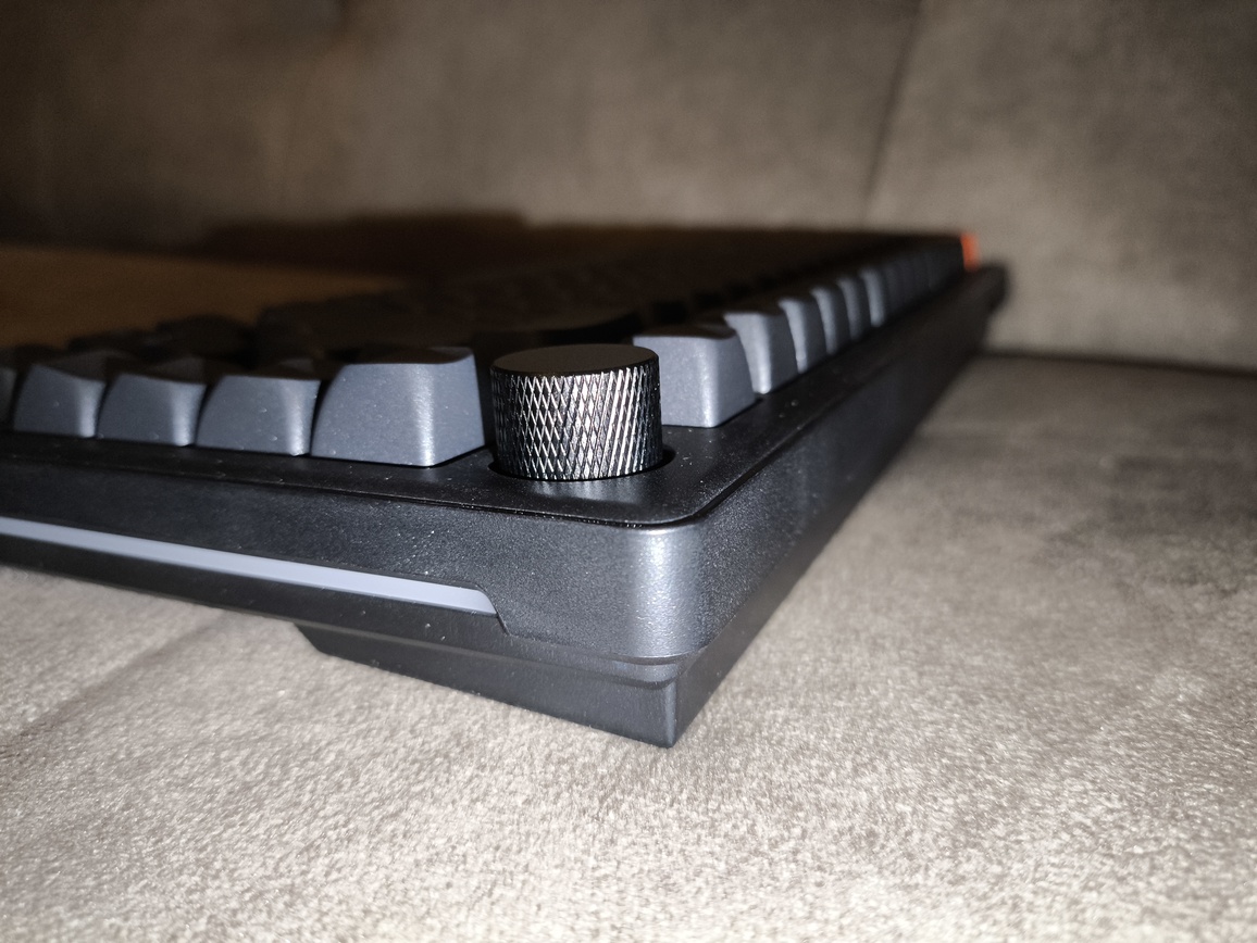 SMX Kishu Jelly Switch Void black - test klawiatury. Tanio i przyzwoicie. A do tego jak to fajnie klika