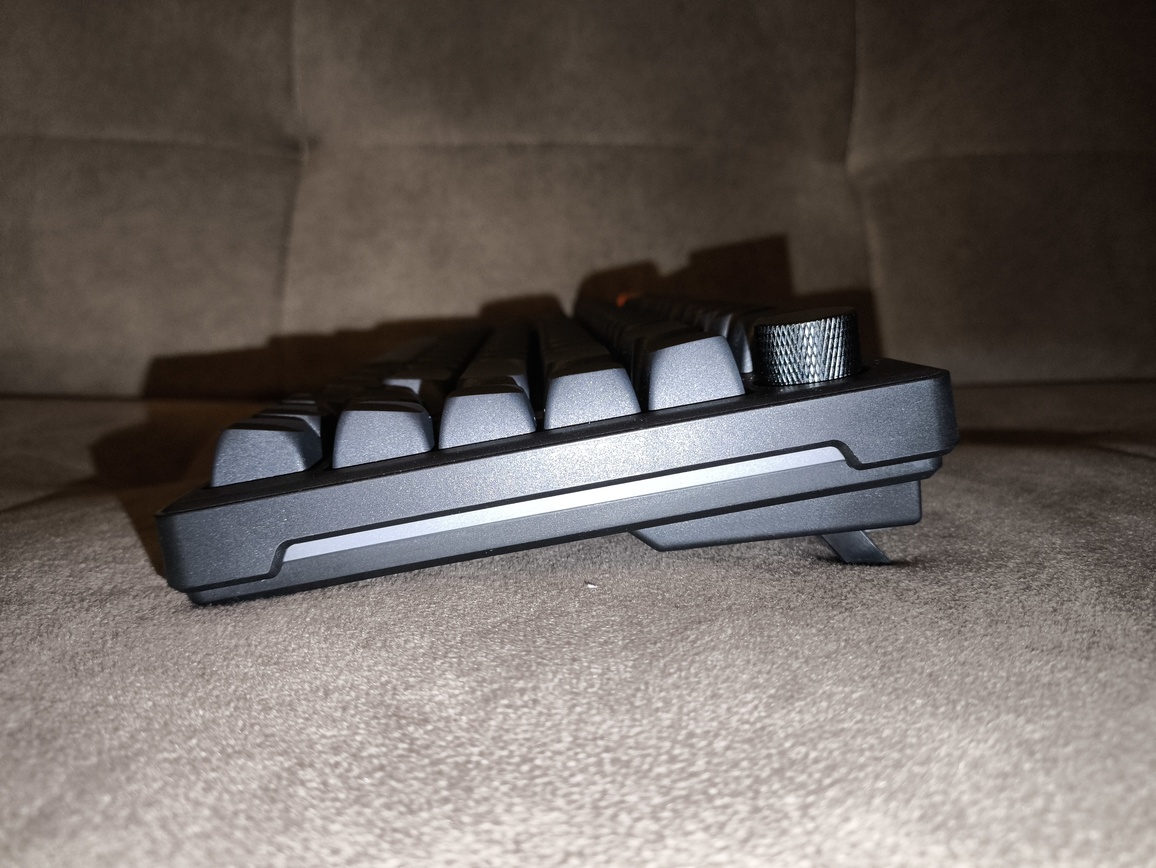 SMX Kishu Jelly Switch Void black - test klawiatury. Tanio i przyzwoicie. A do tego jak to fajnie klika