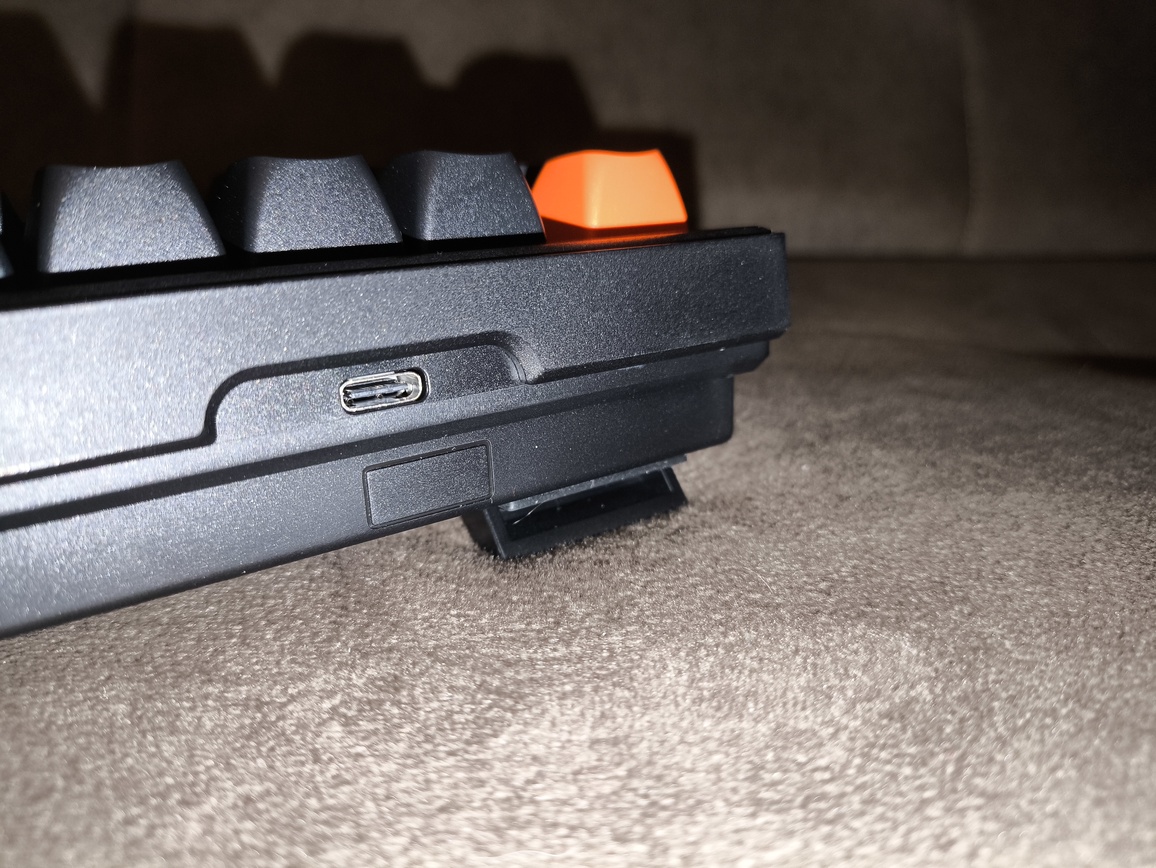 SMX Kishu Jelly Switch Void black - test klawiatury. Tanio i przyzwoicie. A do tego jak to fajnie klika