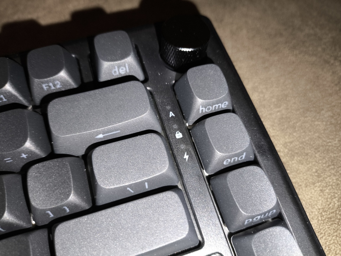 SMX Kishu Jelly Switch Void black - test klawiatury. Tanio i przyzwoicie. A do tego jak to fajnie klika