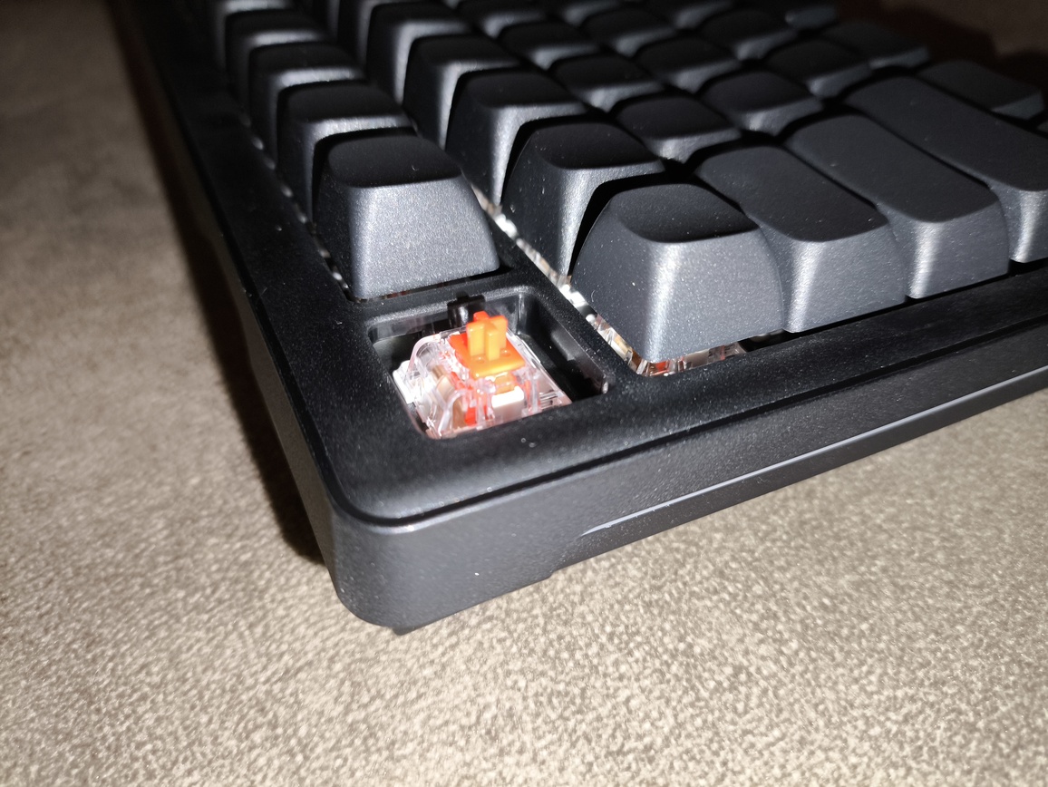 SMX Kishu Jelly Switch Void black - test klawiatury. Tanio i przyzwoicie. A do tego jak to fajnie klika