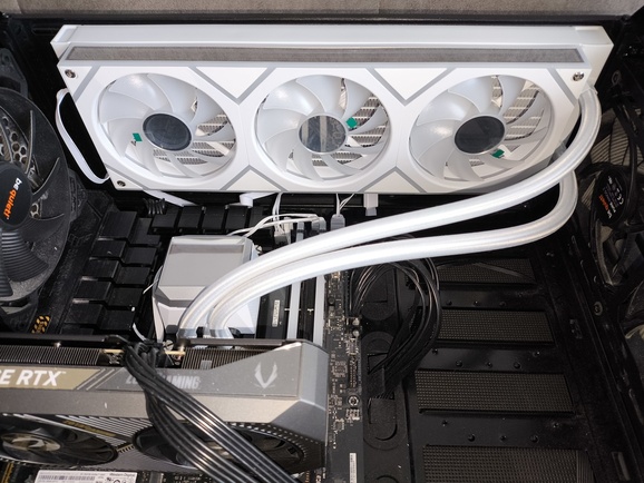 XPG Levante II 360 White - test chłodzenia AIO. Wydajne, ładne i całkiem rozsądnie wycenione