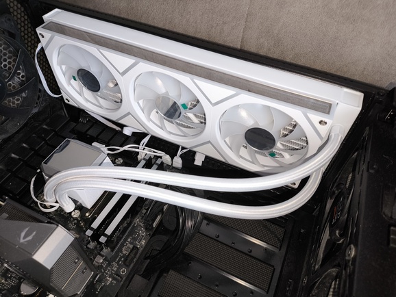 XPG Levante II 360 White - test chłodzenia AIO. Wydajne, ładne i całkiem rozsądnie wycenione