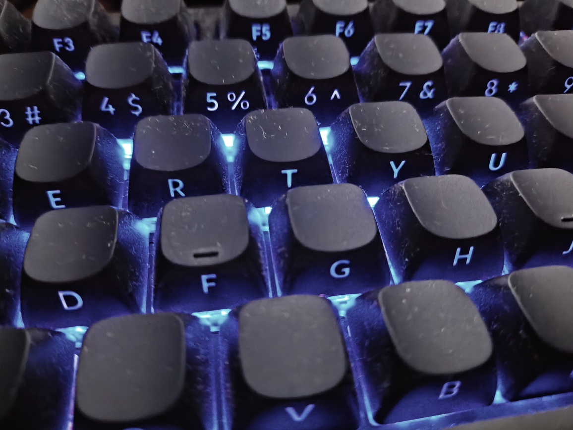 SMX Kishu Jelly Switch Void black - test klawiatury. Tanio i przyzwoicie. A do tego jak to fajnie klika