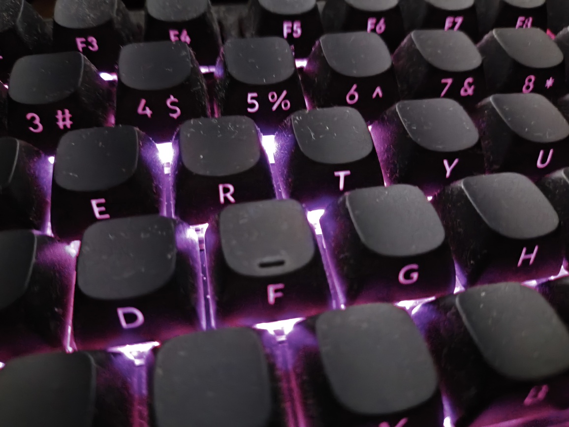 SMX Kishu Jelly Switch Void black - test klawiatury. Tanio i przyzwoicie. A do tego jak to fajnie klika