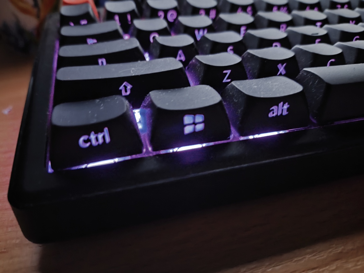 SMX Kishu Jelly Switch Void black - test klawiatury. Tanio i przyzwoicie. A do tego jak to fajnie klika