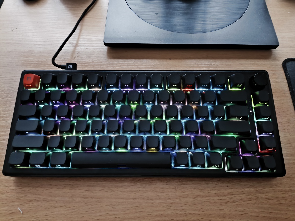 SMX Kishu Jelly Switch Void black - test klawiatury. Tanio i przyzwoicie. A do tego jak to fajnie klika