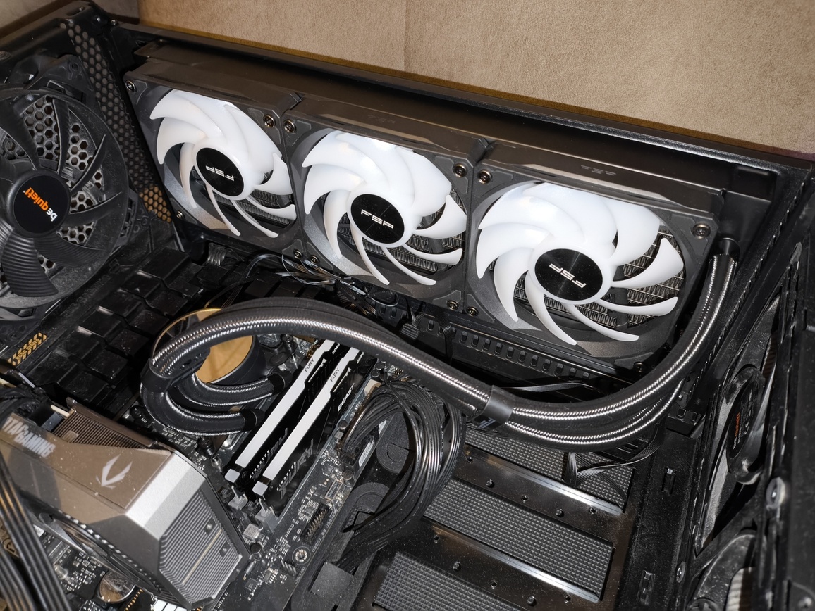 FSP AE36 - test chłodzenia AIO. Może i dość tanio w zakupie, ale mało wydajnie jak na AIO 360 mm. I do tego bardzo głośno