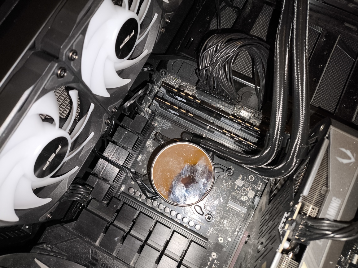 FSP AE36 - test chłodzenia AIO. Może i dość tanio w zakupie, ale mało wydajnie jak na AIO 360 mm. I do tego bardzo głośno
