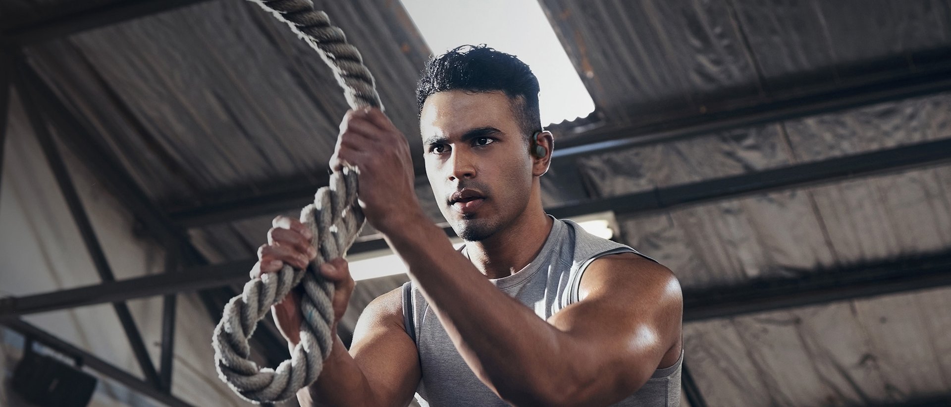 Słuchawki idealne na trening i nie tylko - Recenzja Creative Outlier GO