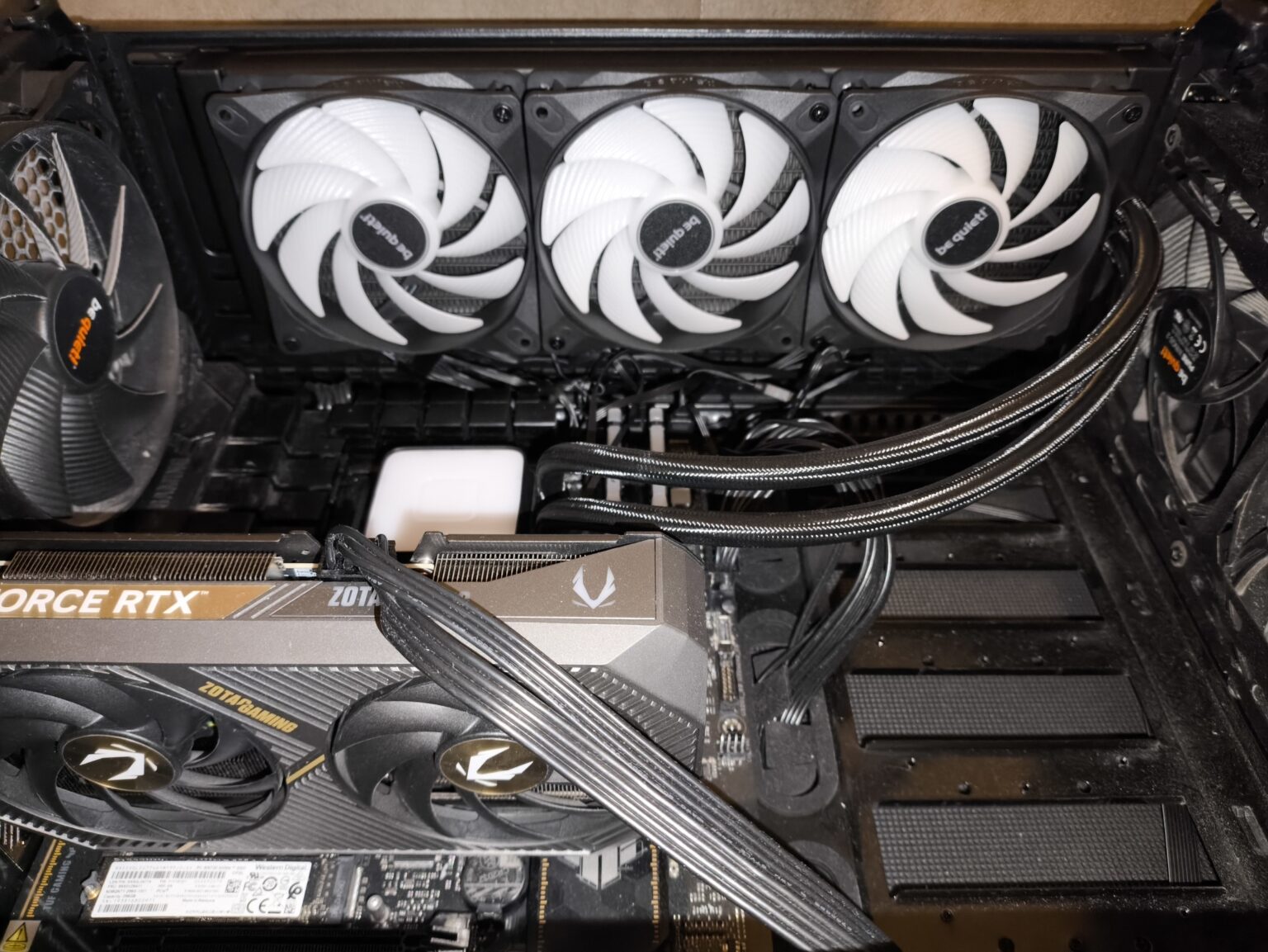 be quiet! Pure Loop 3 LX 360 - test chłodzenia AIO. Doskonała wydajność na platformie AM5. Szkoda tylko, że jest jednocześnie dość głośno