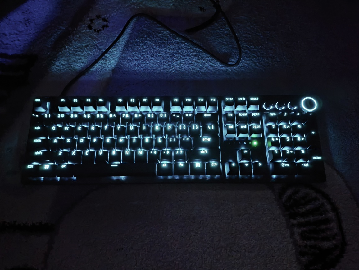 Razer Huntsman V3 Pro 8KHz - test. Szybka, responsywna klawiatura gamingowa