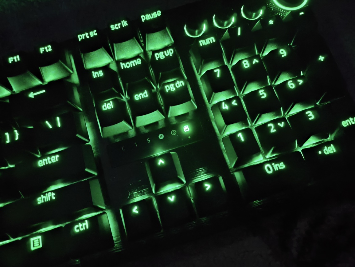 Razer Huntsman V3 Pro 8KHz - test. Szybka, responsywna klawiatura gamingowa