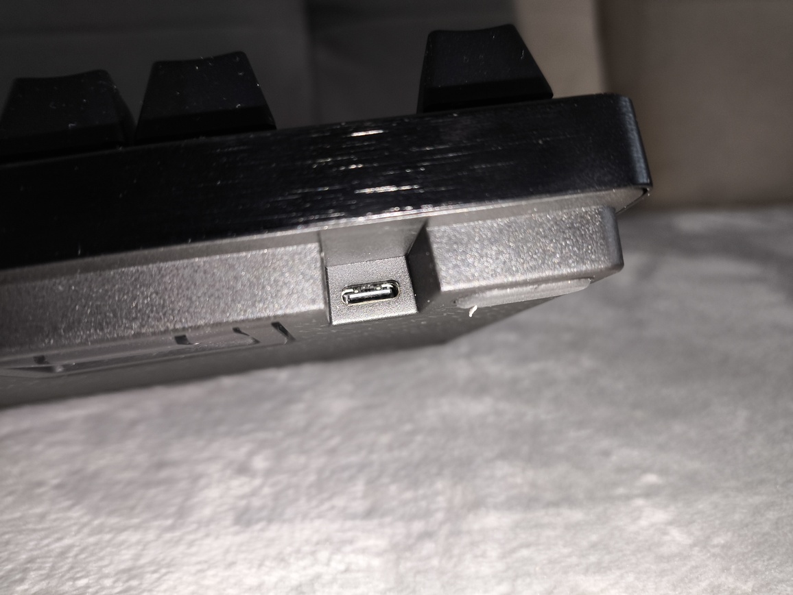 Razer Huntsman V3 Pro 8KHz - test. Szybka, responsywna klawiatura gamingowa