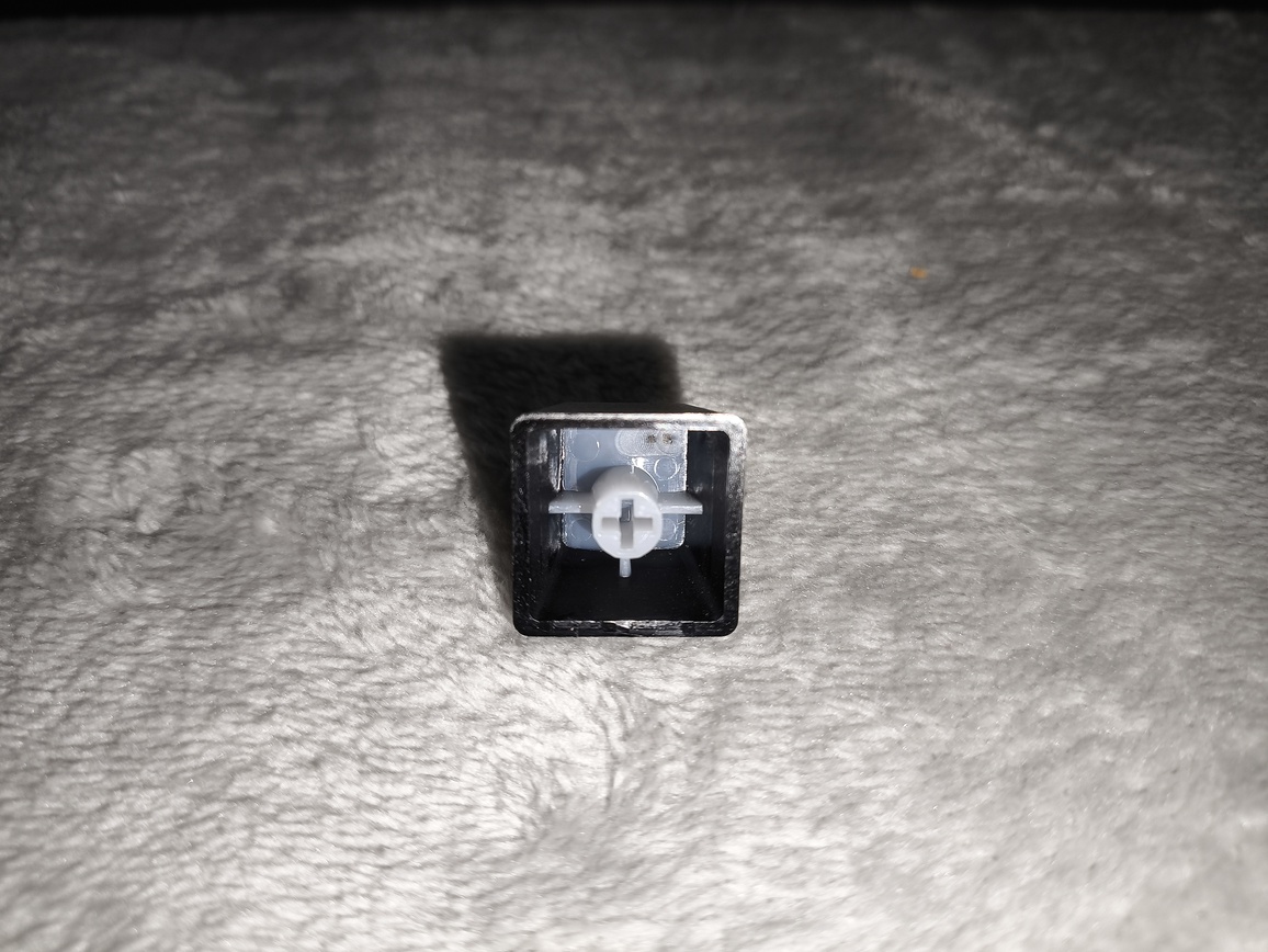 Razer Huntsman V3 Pro 8KHz - test. Szybka, responsywna klawiatura gamingowa