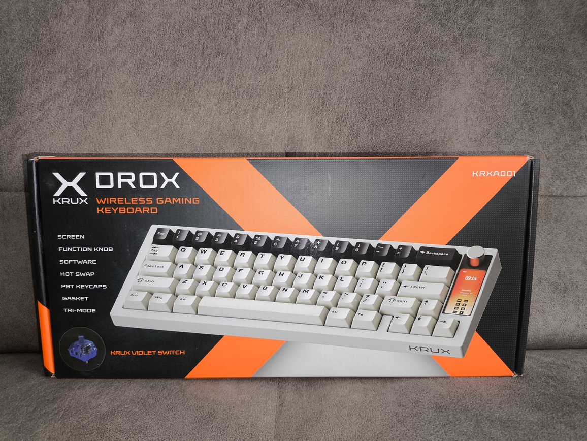 Krux Drox - premierowy test. Fajna retro-klawiatura 65% wyposażona w ekran LCD