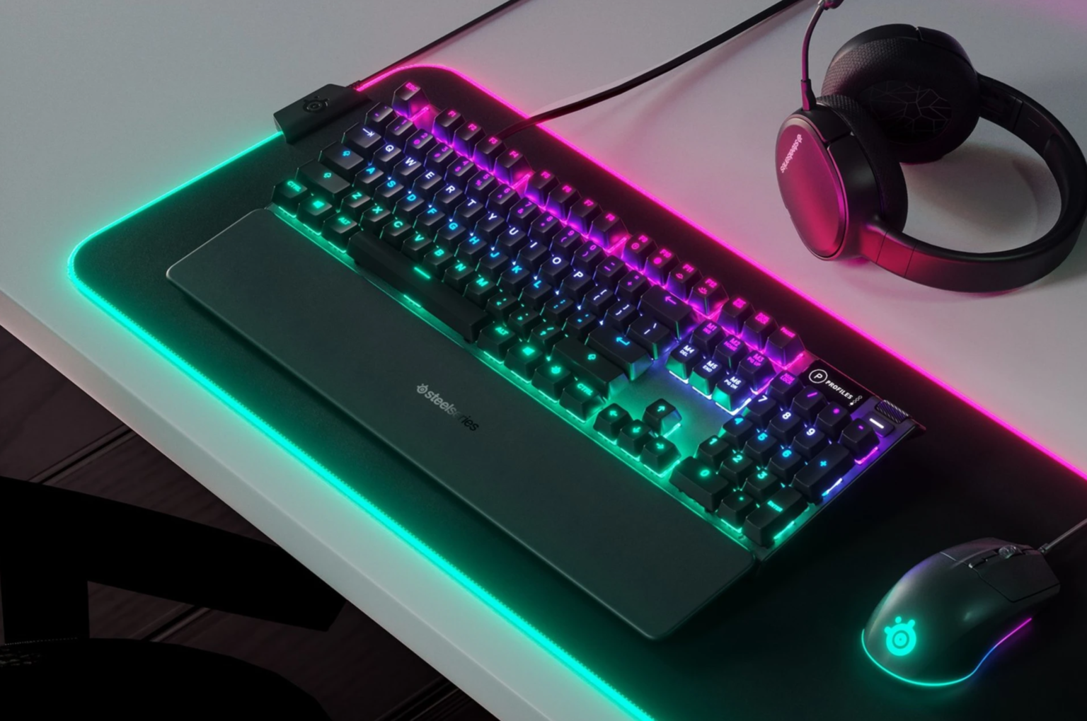 SteelSeries Apex 5 - test klawiatury. Hybrydowe switche nie są dla każdego