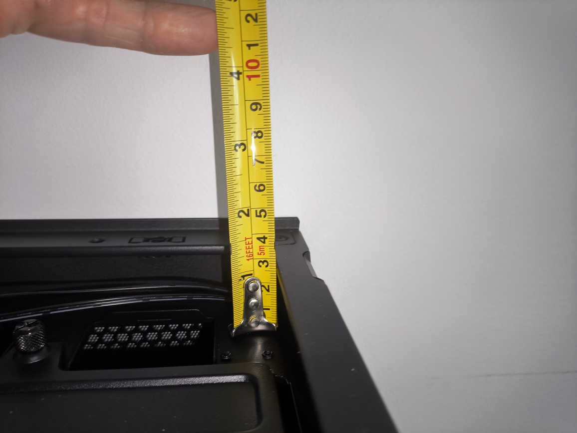 Endorfy Fishtank 6000 Corona - premierowy test obudowy. Endorfy goni konkurencję w ofercie skrzynek typu akwarium